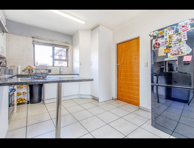 2 BEDROOM APARTMENT FOR SALE IN HONEYDEW